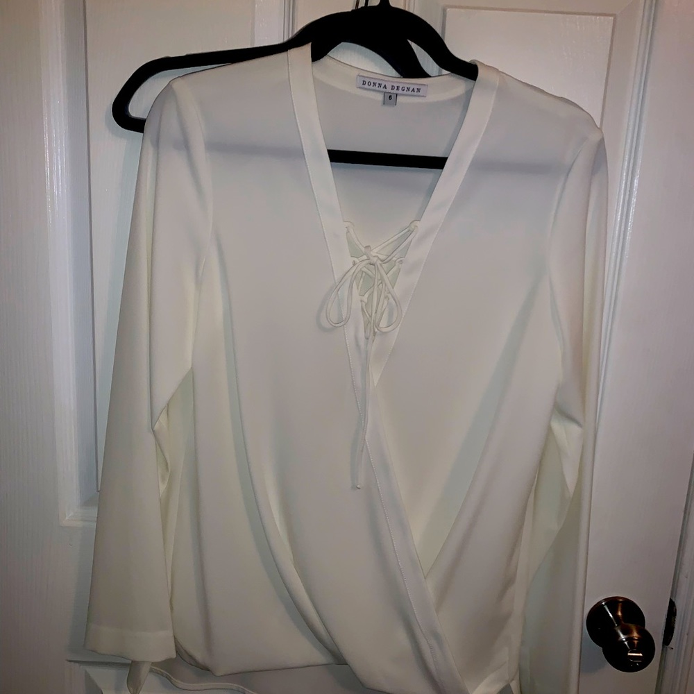 White tie up formal blouse
